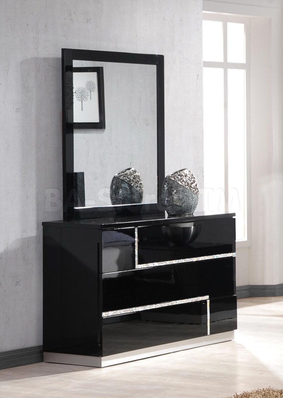 Комод с зеркалом в прихожую