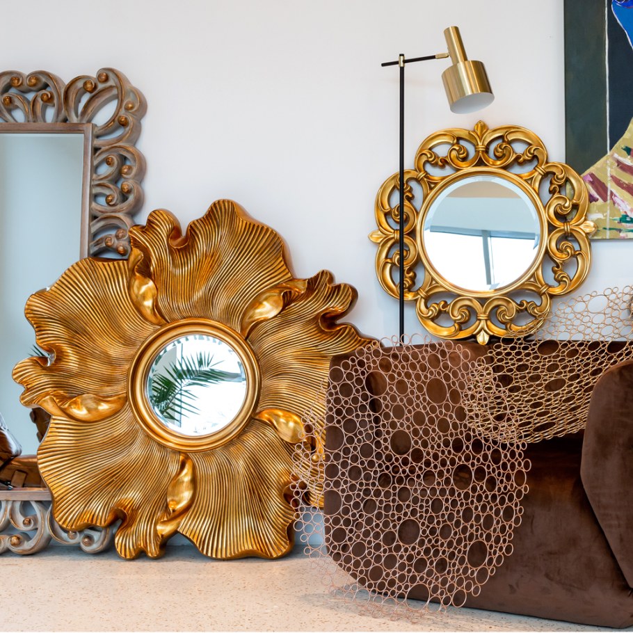 Настенное зеркало Виола Голд золотого цвета