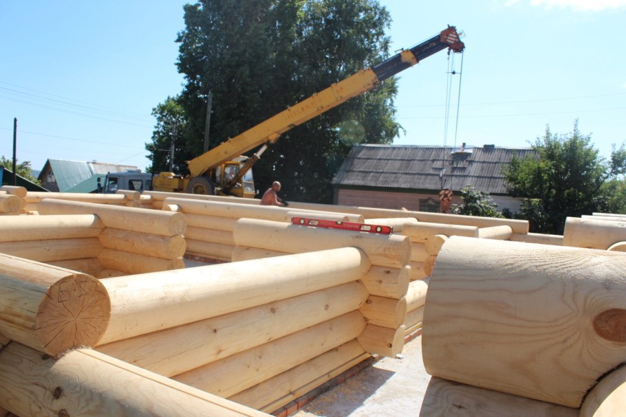 Бревно оцилиндрованное 160 мм