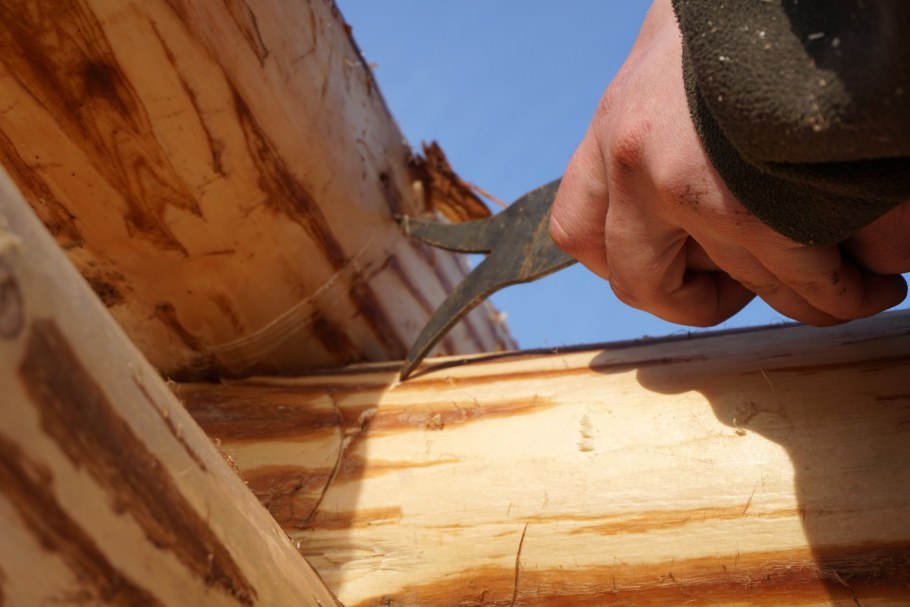 Инструменты для сруба из бревна