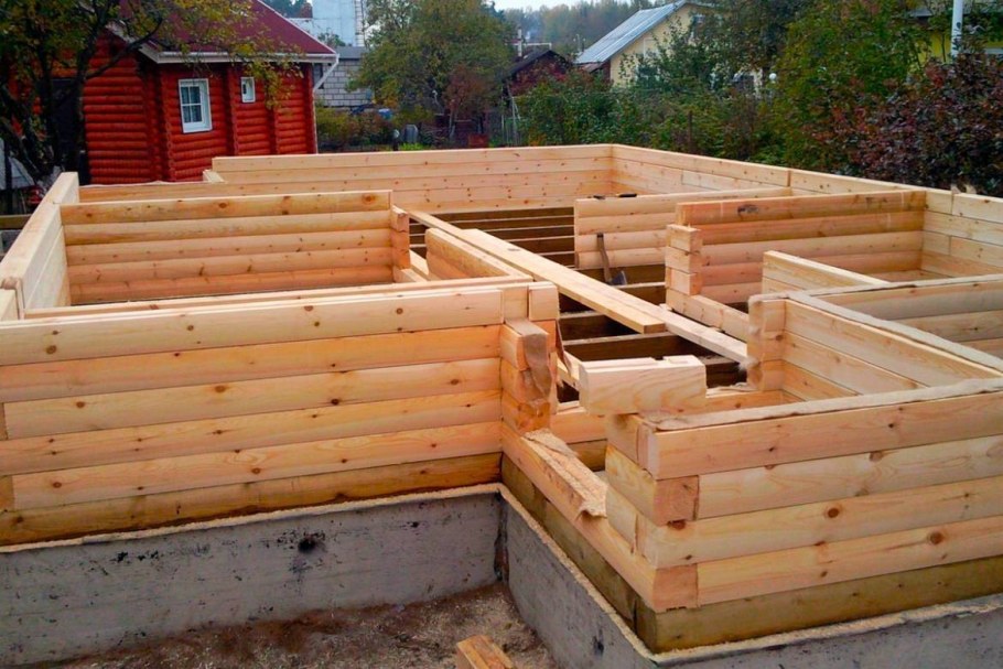 Фундамент из бруса