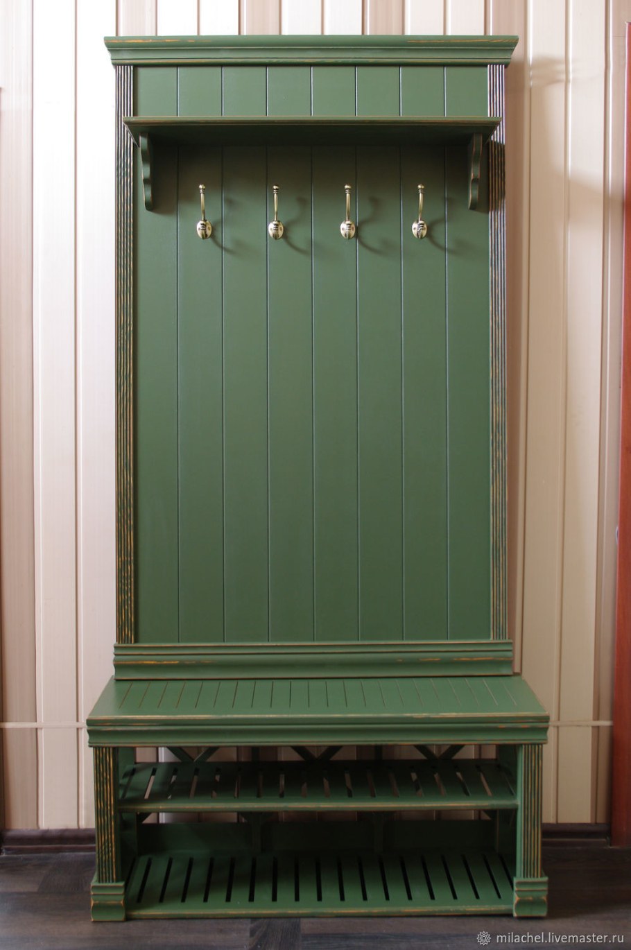 Старинная прихожая