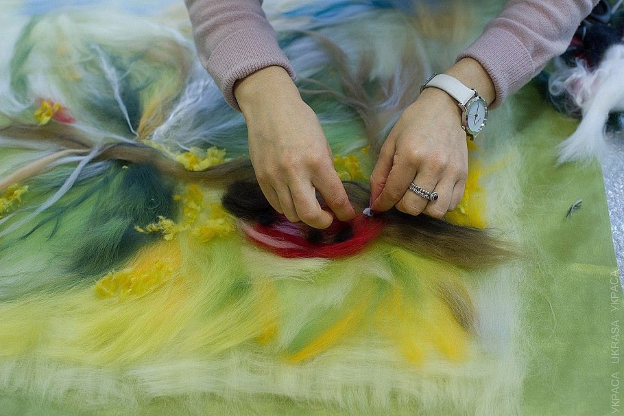 Шерстяная акварель цветы Анны Синьковой