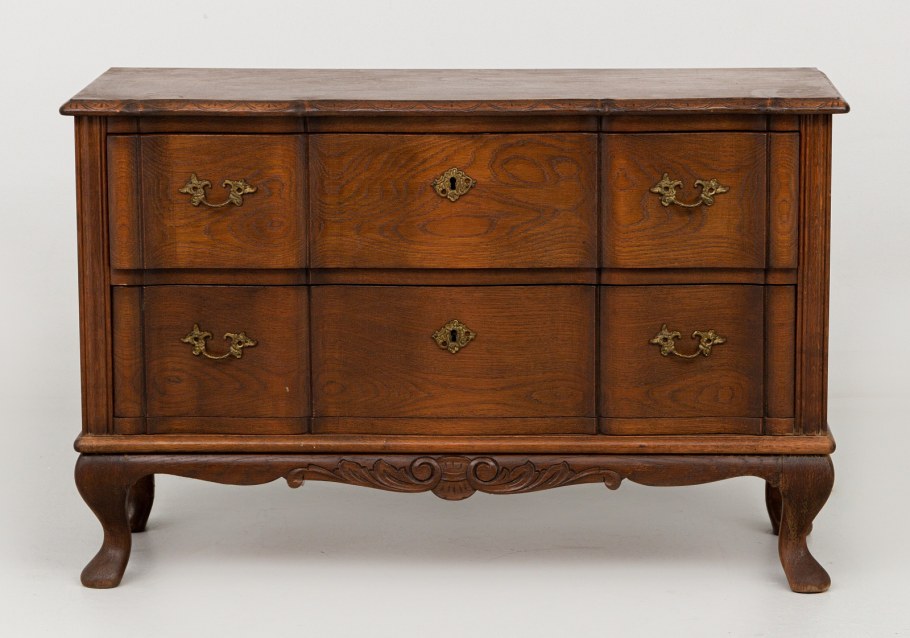 Комод в стиле Людовика 14