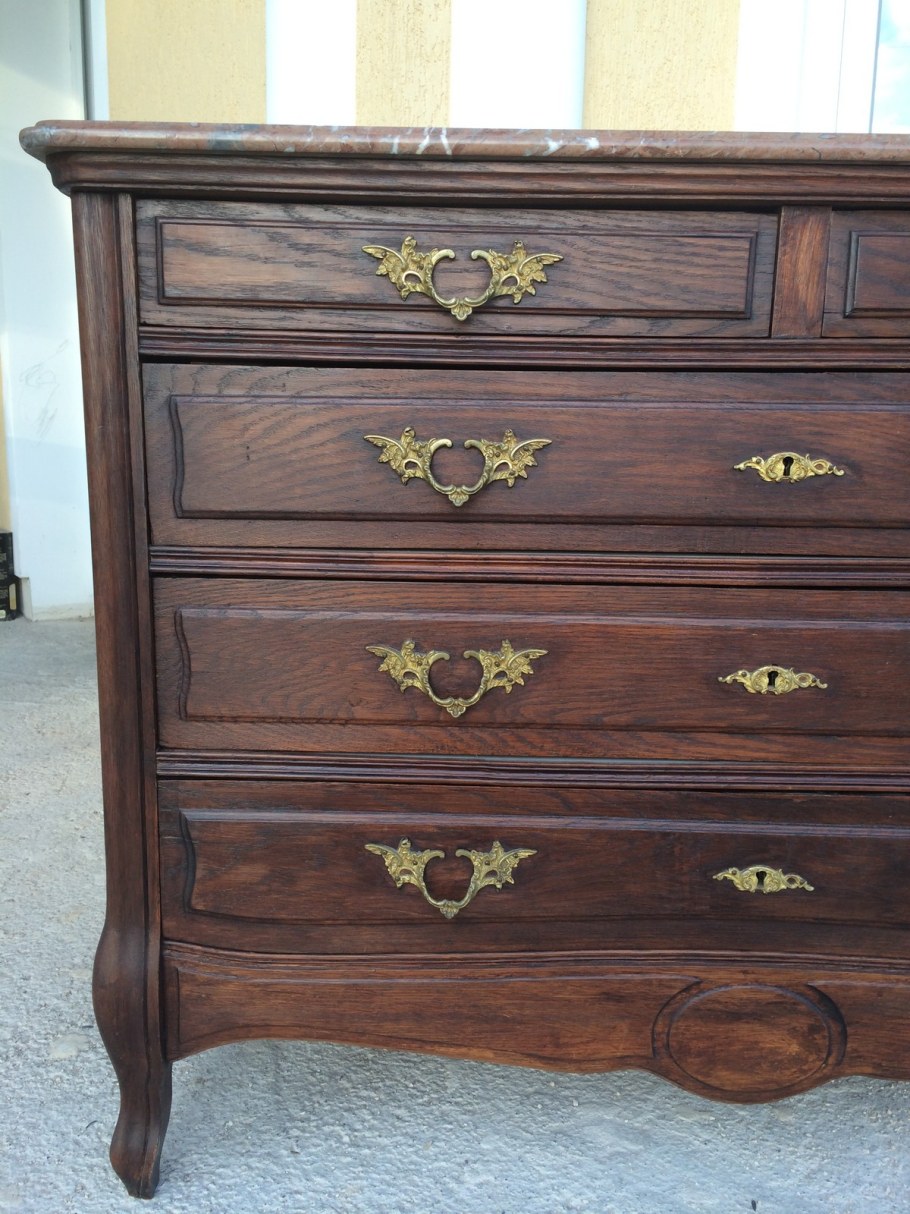 Дубовый комод