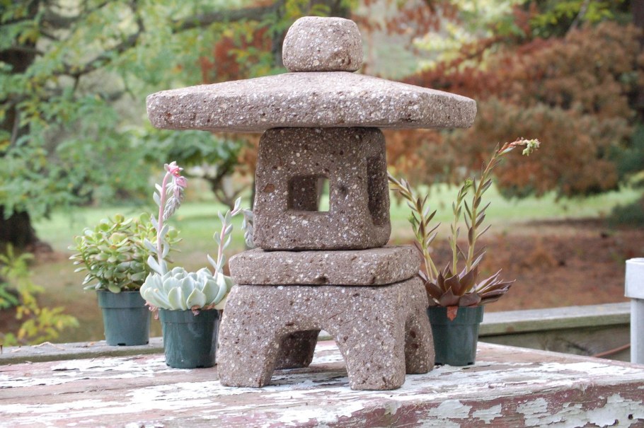 Японские скульптуры для сада