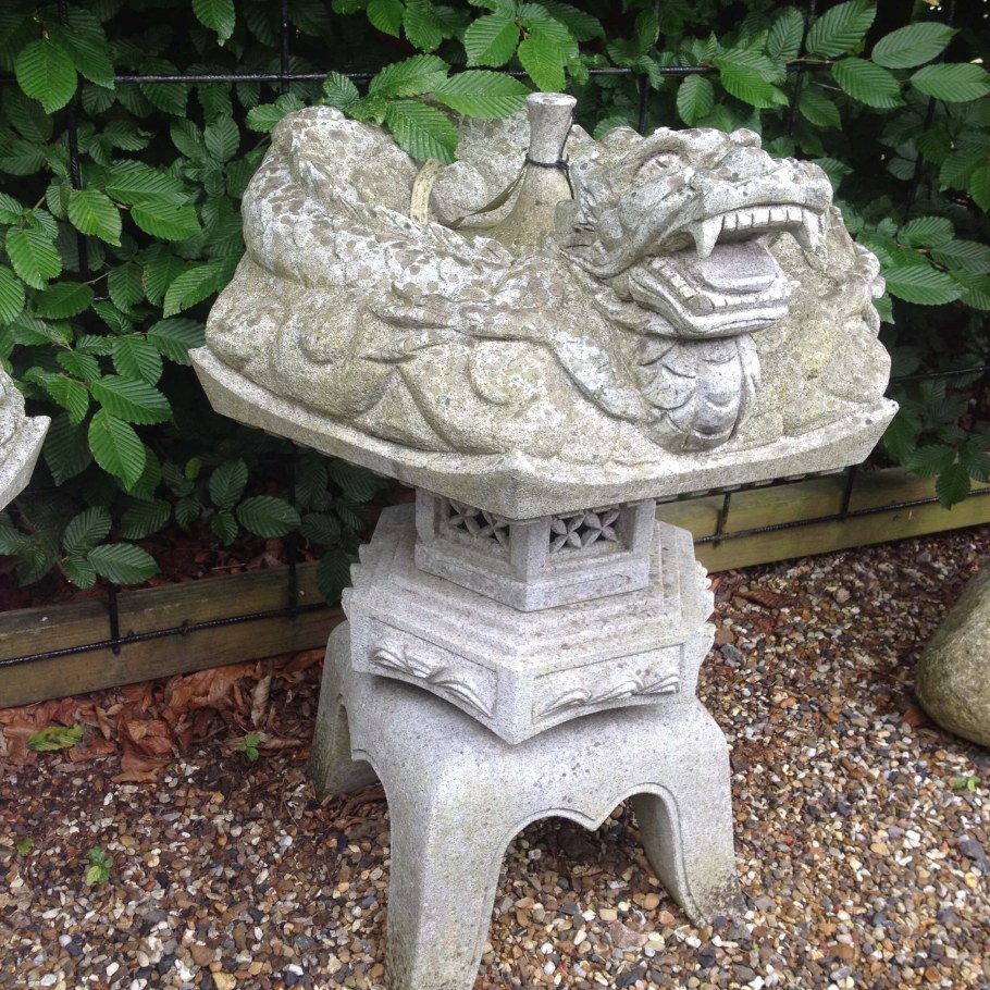 Фонарь Касуга Торо