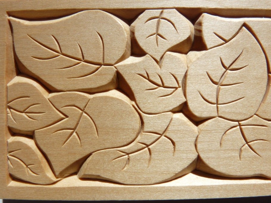 Плоскорельефная резьба по дереву для начинающих