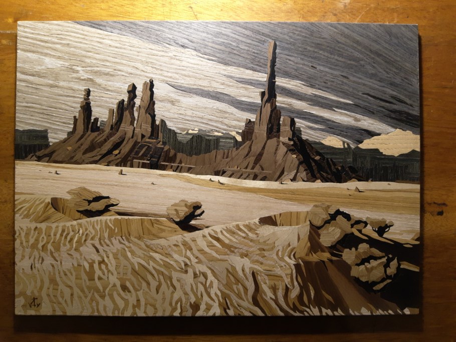 Резьба по шпону с помощью ножниц