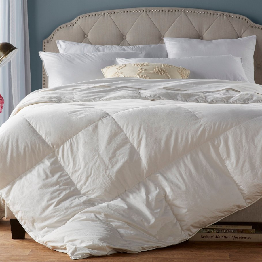 Ultimate all Season Comforter deal Hotel Luxury down alternative Comforter