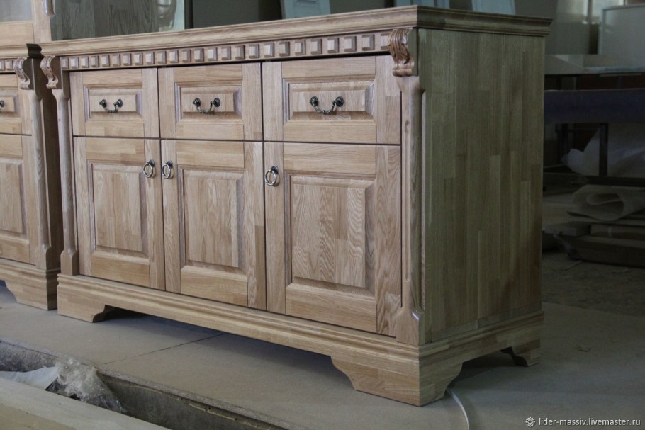 Комоды в стиле Кантри из массива дуба