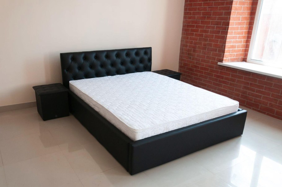 Деконте кровати с матрасом Барселона