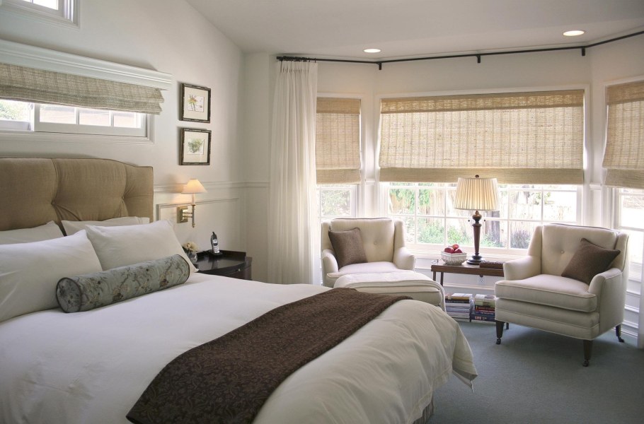 Спальня с эркером