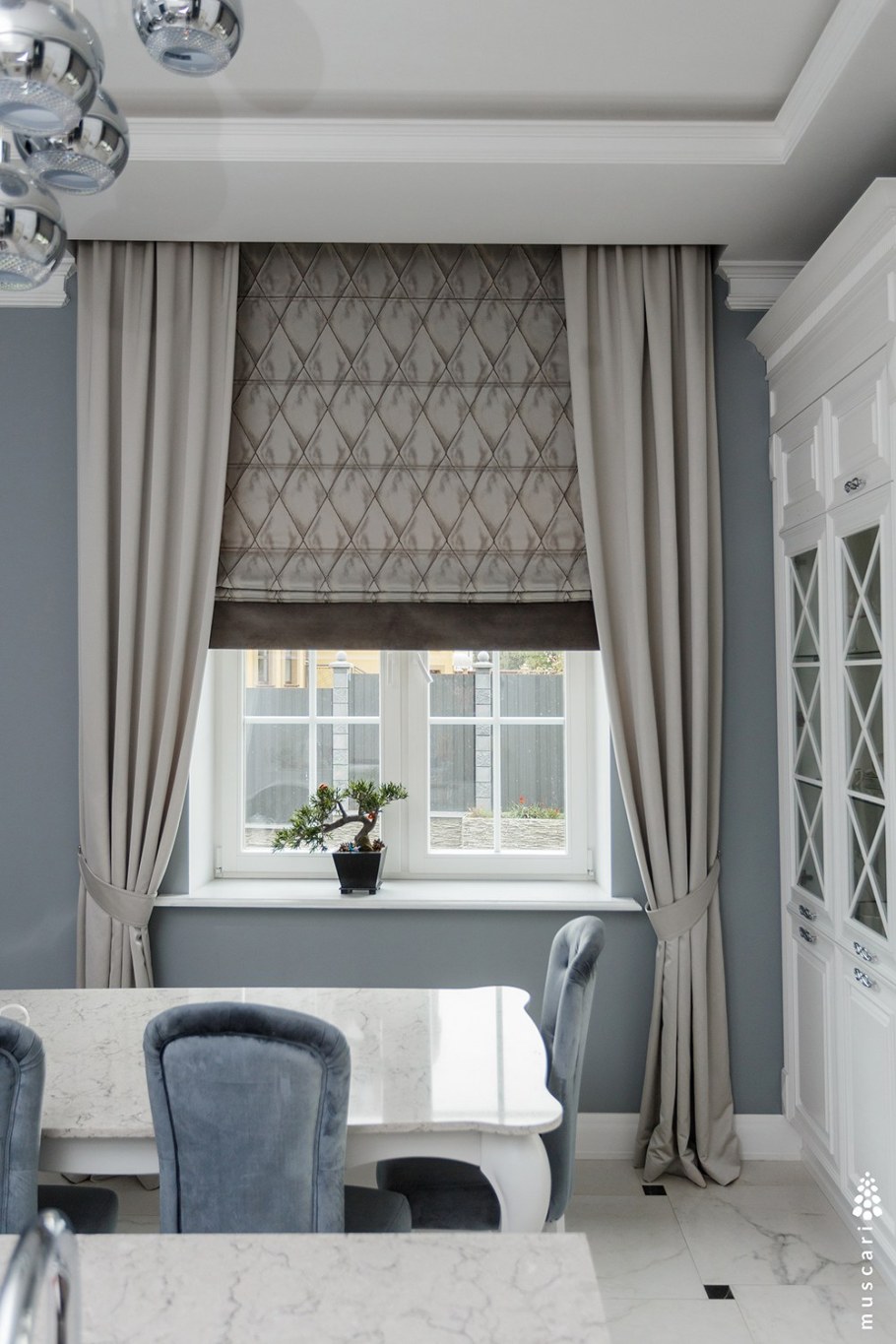 Римские шторы с портьерами