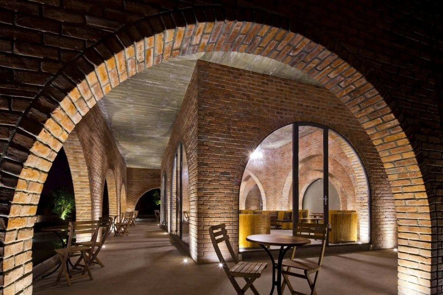 Арка кирпичная лофт