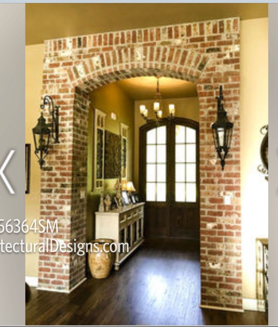 Арка с кирпичиками в интерьере