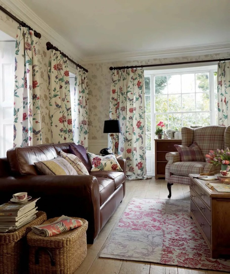 Цветочные шторы в интерьере