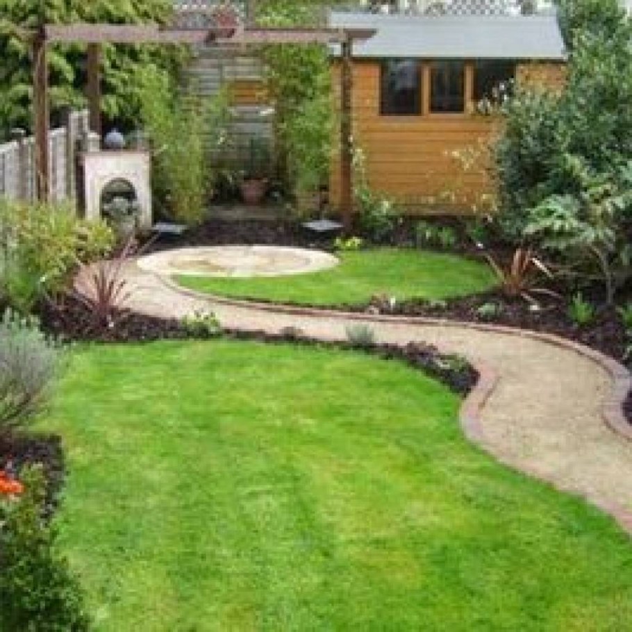 Ландшафт на вытянутом участке