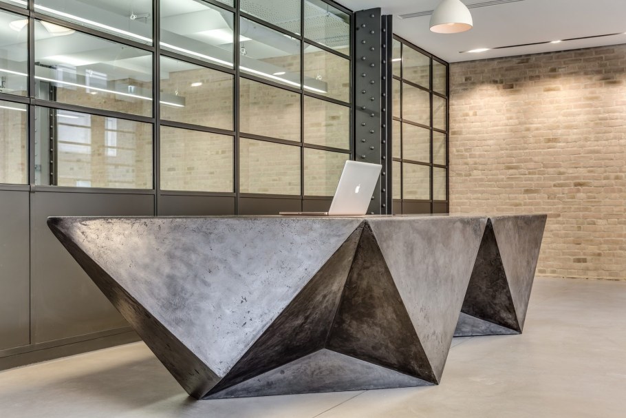 Ресепшн из бетона