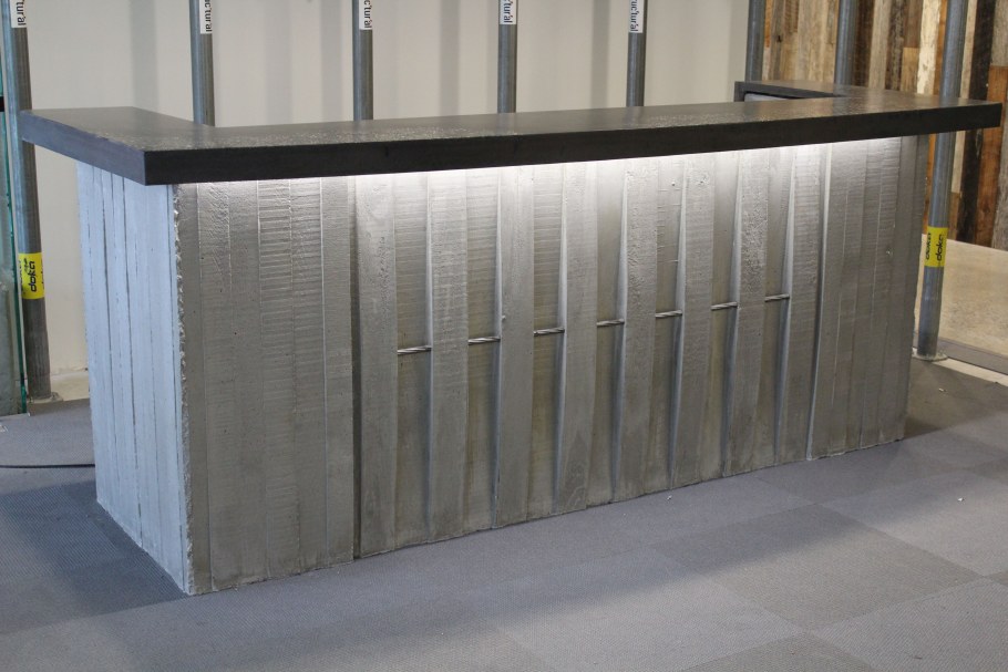 Ресепшн из бетона