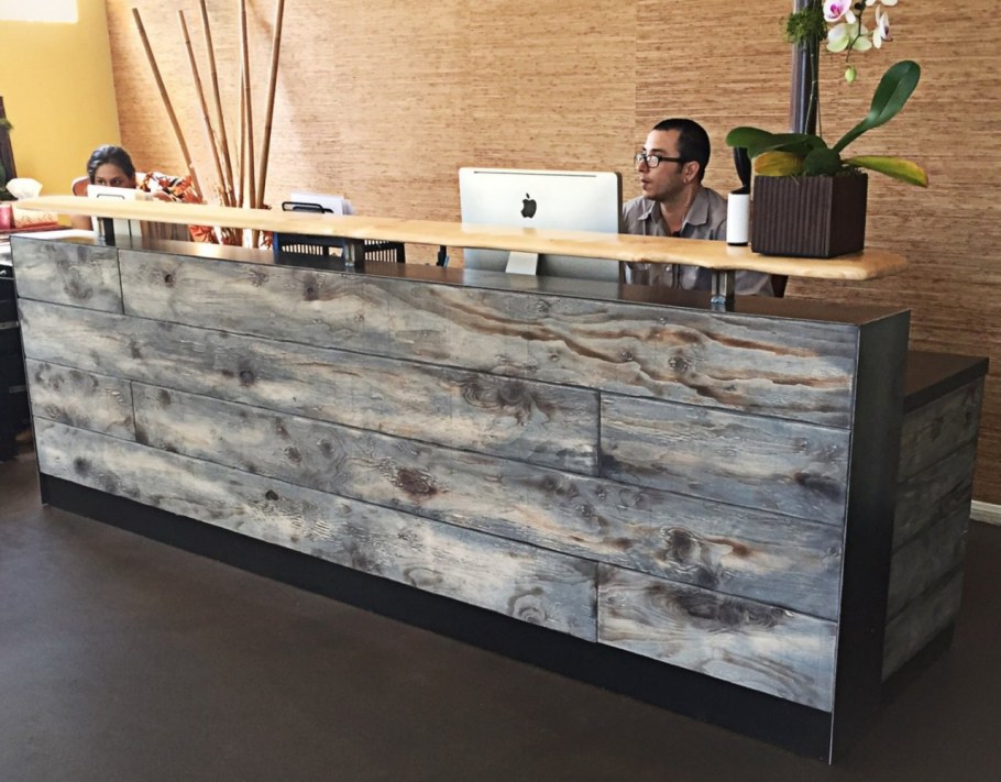 Ресепшен в стиле лофт