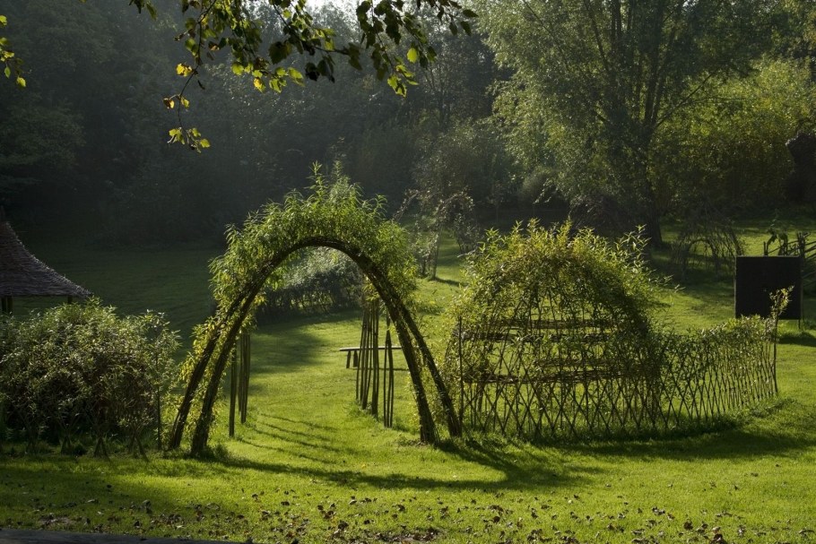 Беседка Живая изгородь Ива