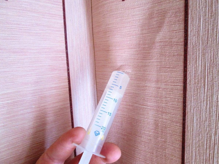 Пузыри на флизелиновых обоях