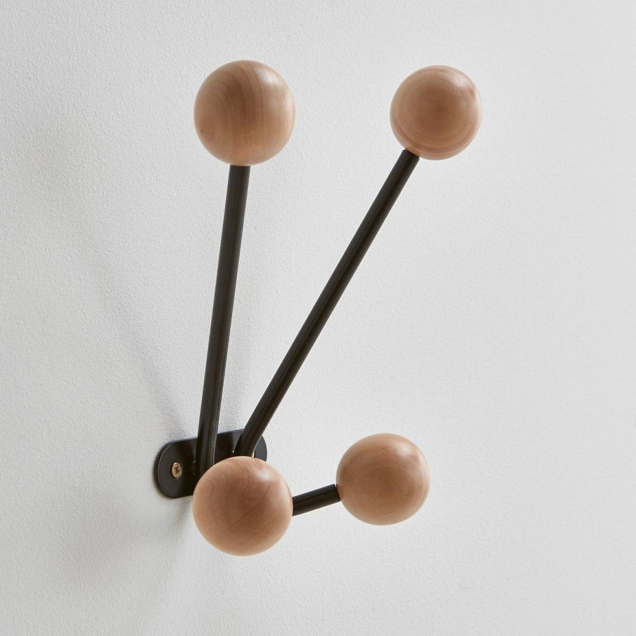 Вешалка настенная Agama черного цвета