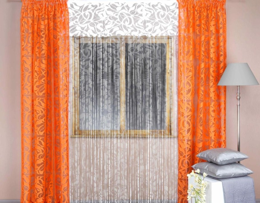 Оранжевые шторы на кухню
