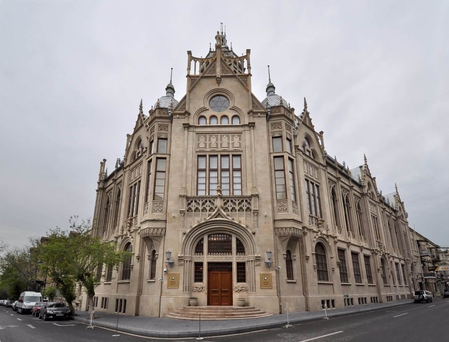 Дворец счастья Муртузы Мухтарова