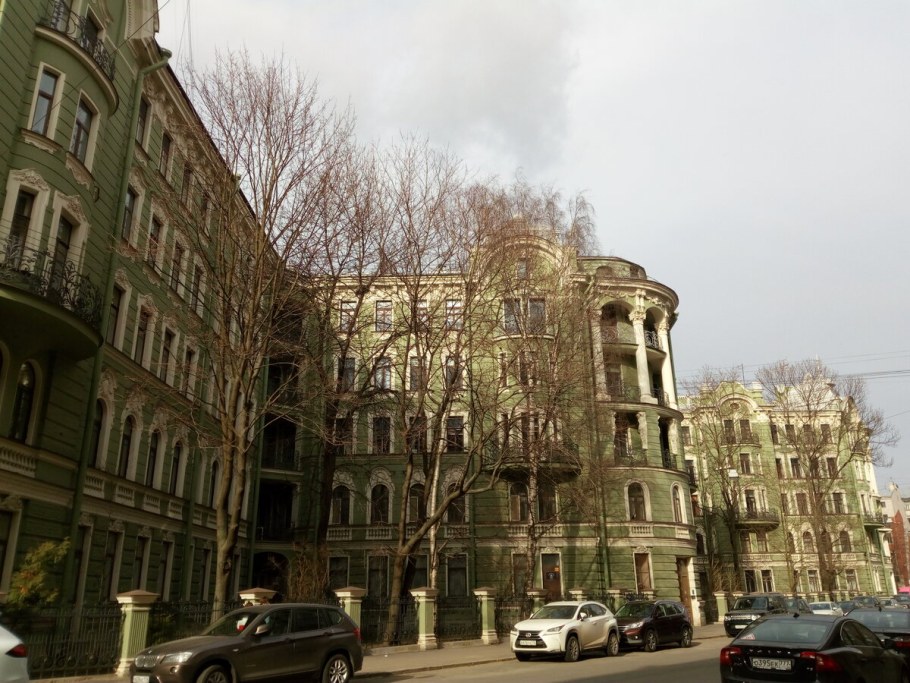 Доходный дом в Санкт-Петербурге братьев Колобовых