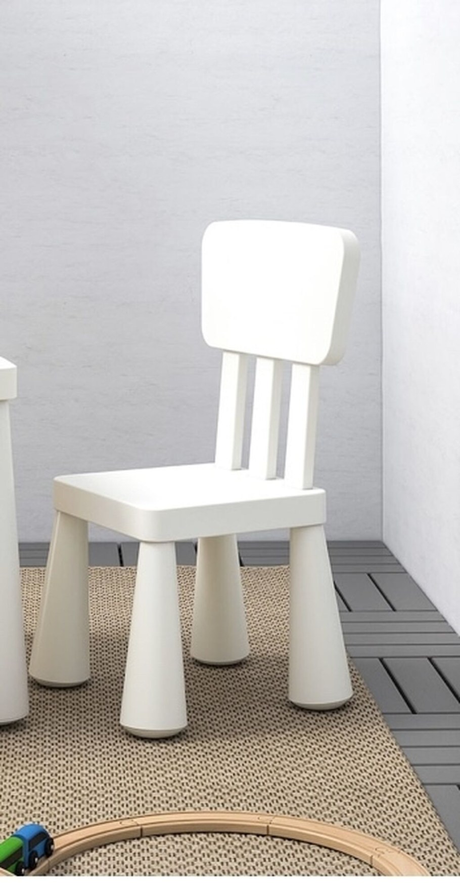 Стульчики серые детские