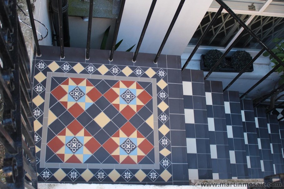 Ковровая мозаика из метлахской плитки