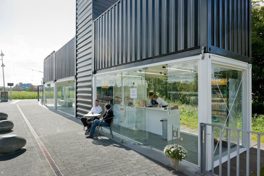 Офис из контейнеров