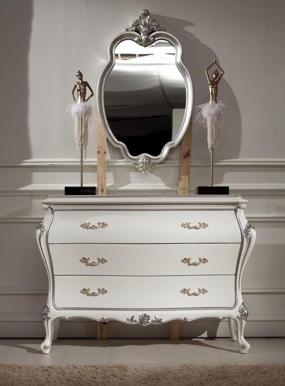 Комод с зеркалом классика