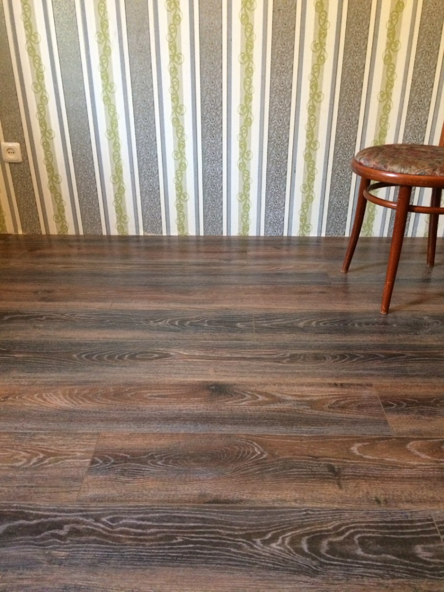 Ламинат Kronospan Castello Classic 3351 дуб каньон черный