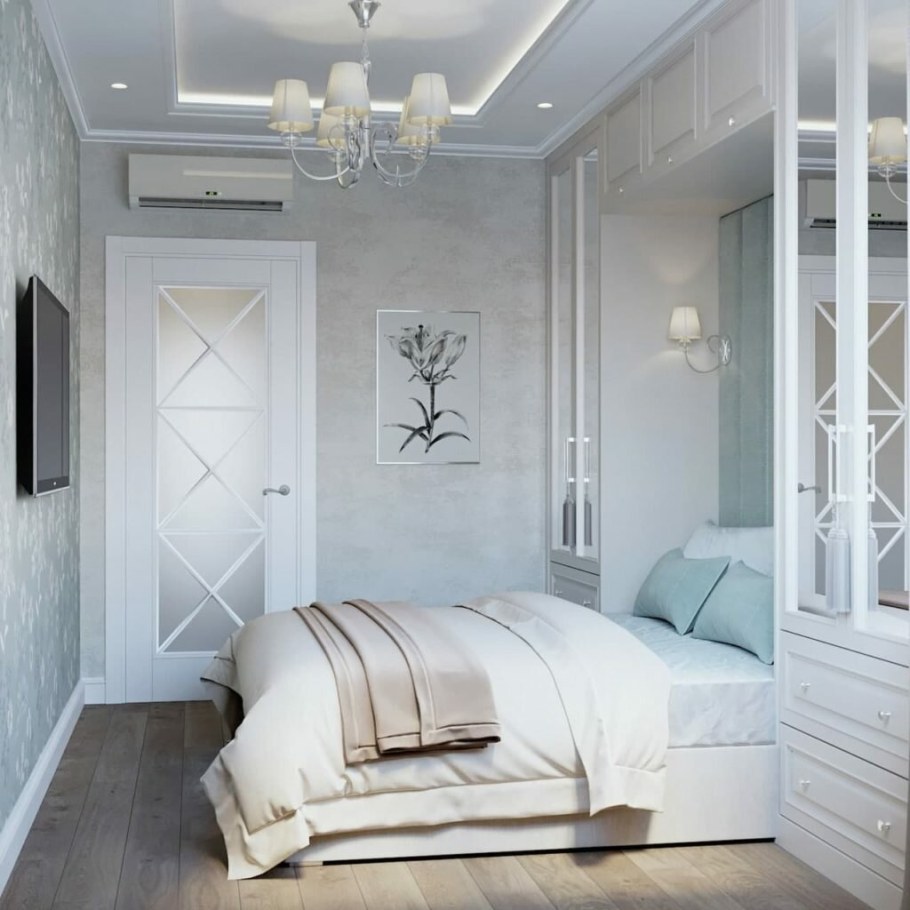 Маленькая спальня в светлых тонах