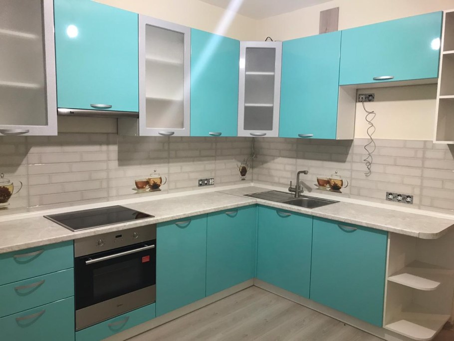 SF 013 Аквамарин кухня