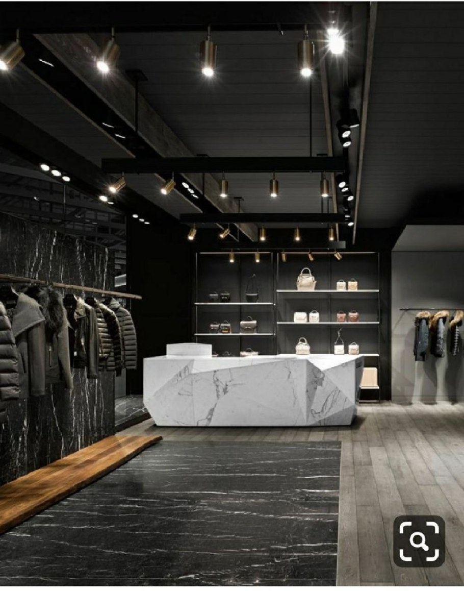 Интерьер магазина мужской одежды