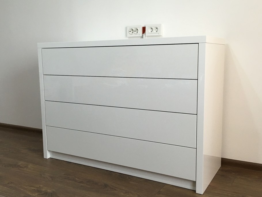 Комод белый глянец без ручек