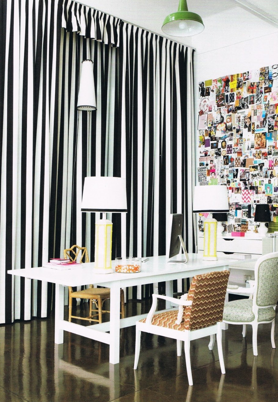 Полосатые шторы на кухню