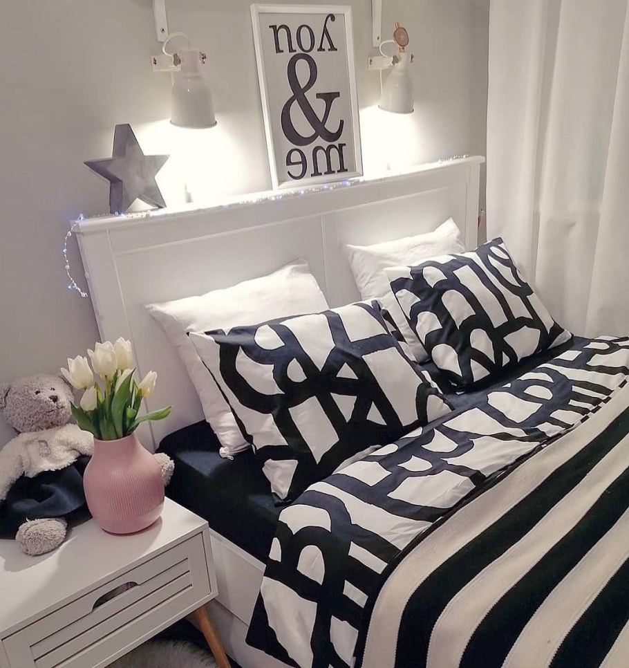 Сочетание подушек икеа спальня