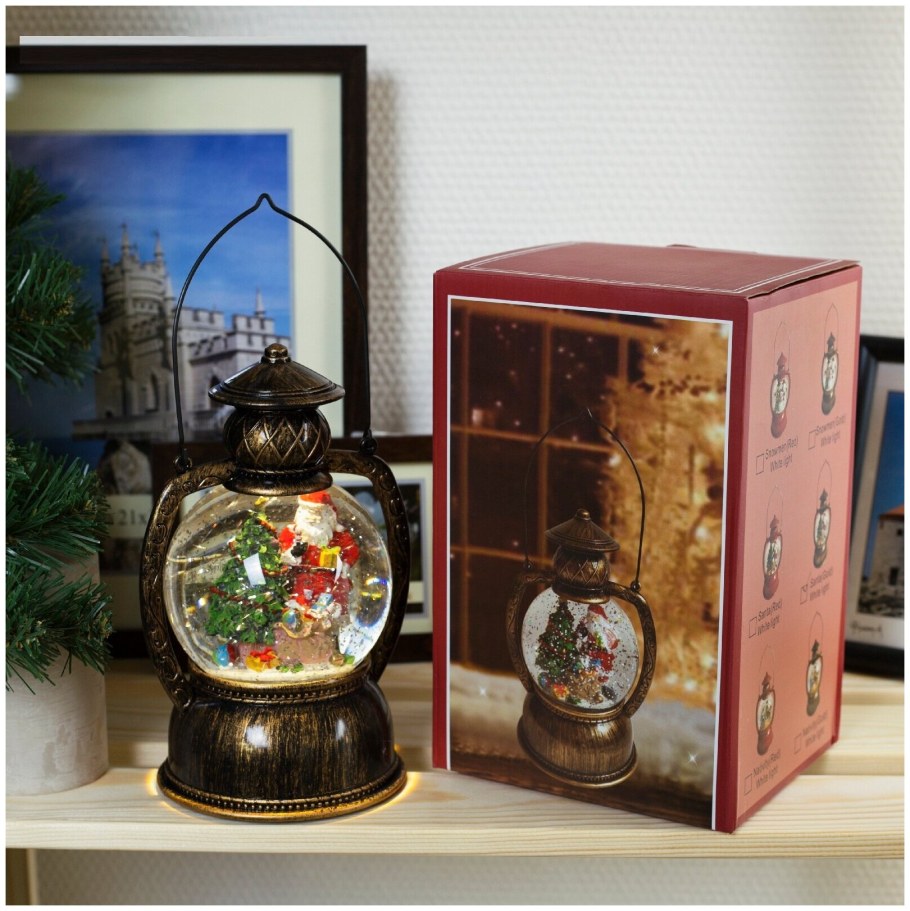 Фонарь со снегом внутри и подсветкой