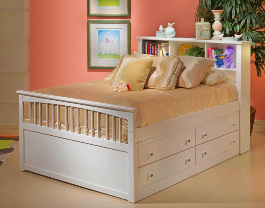 Высокая кровать с ящиками