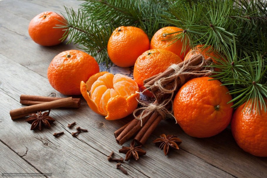 Новогодний мандарин.