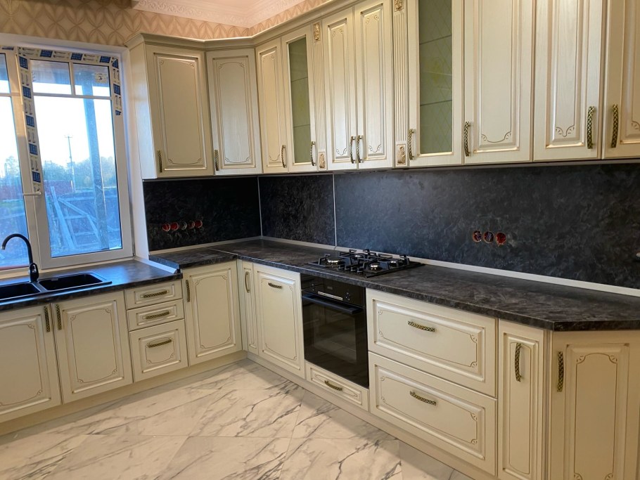 Кухни классика ясень жемчужный