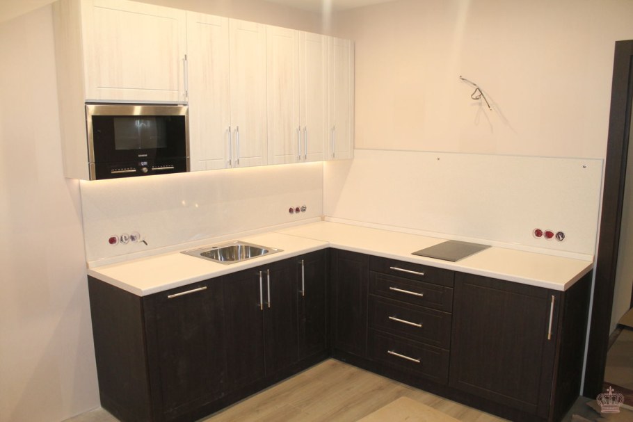 Кухня шелк венге низ и шелк жемчуг верх