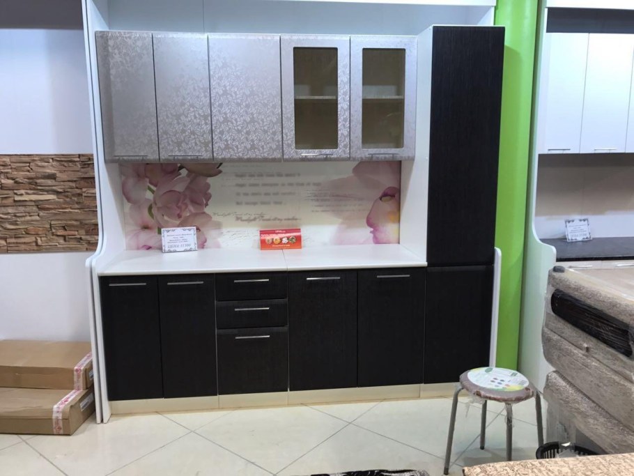 Кухня "Люкс" (гобелен шампань/шоколад матовый/корпус белый)