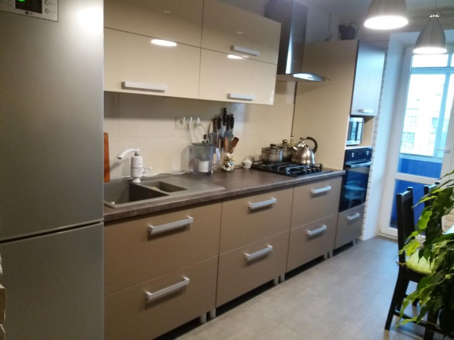 Оттенки капучино для кухни в интерьере