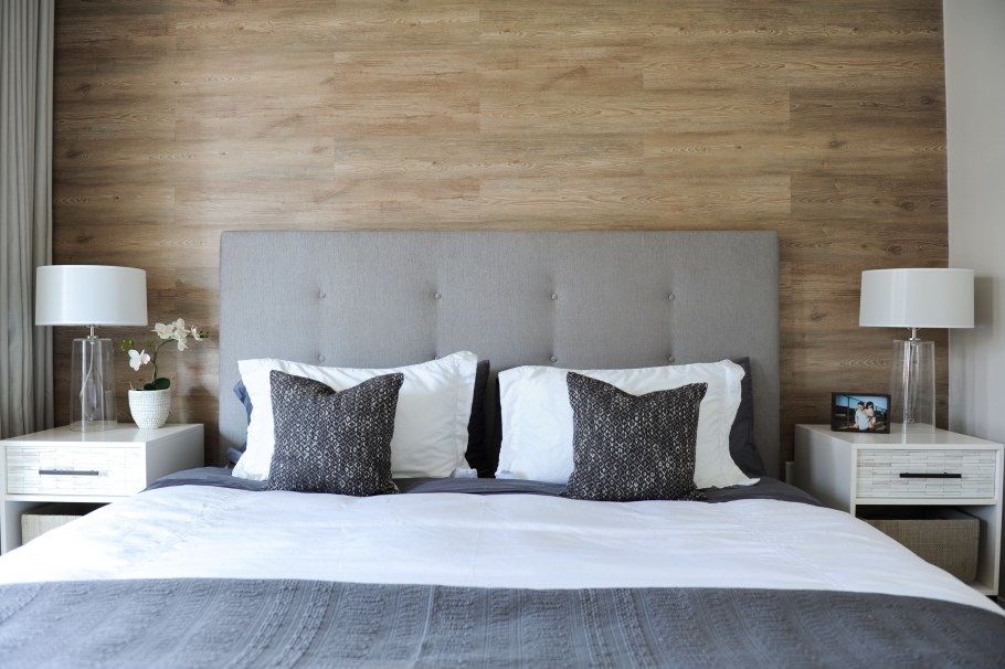 Изголовье кровати из ламината